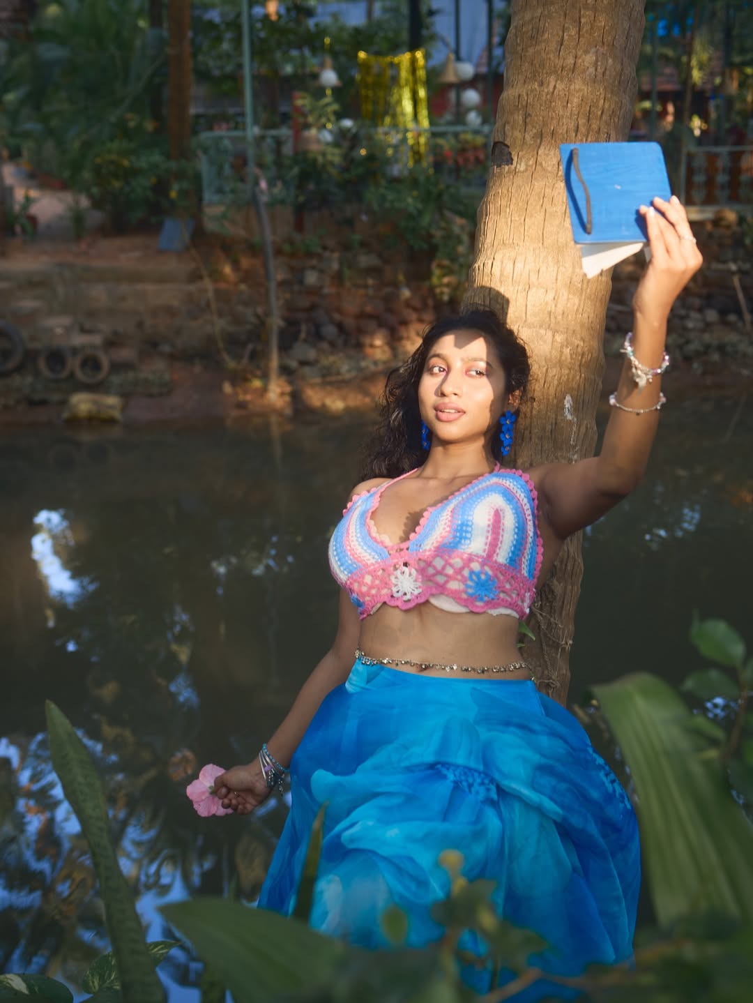 Anjana Mohan turning lakeside moment into fashion magic