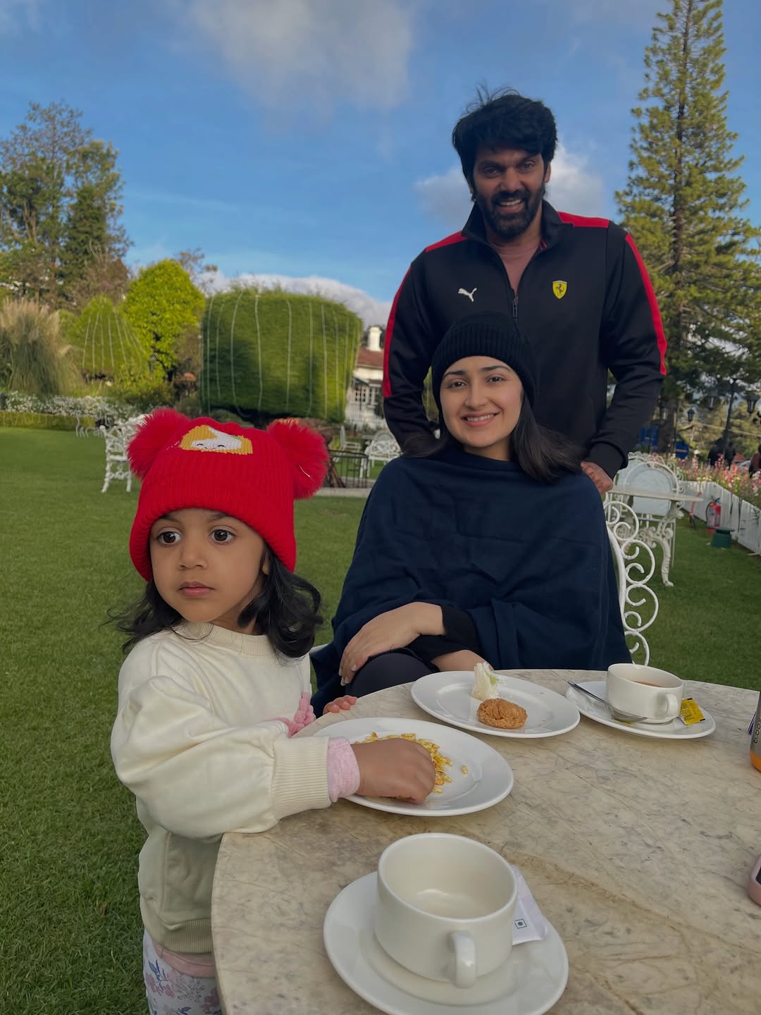 Arya daughter photos