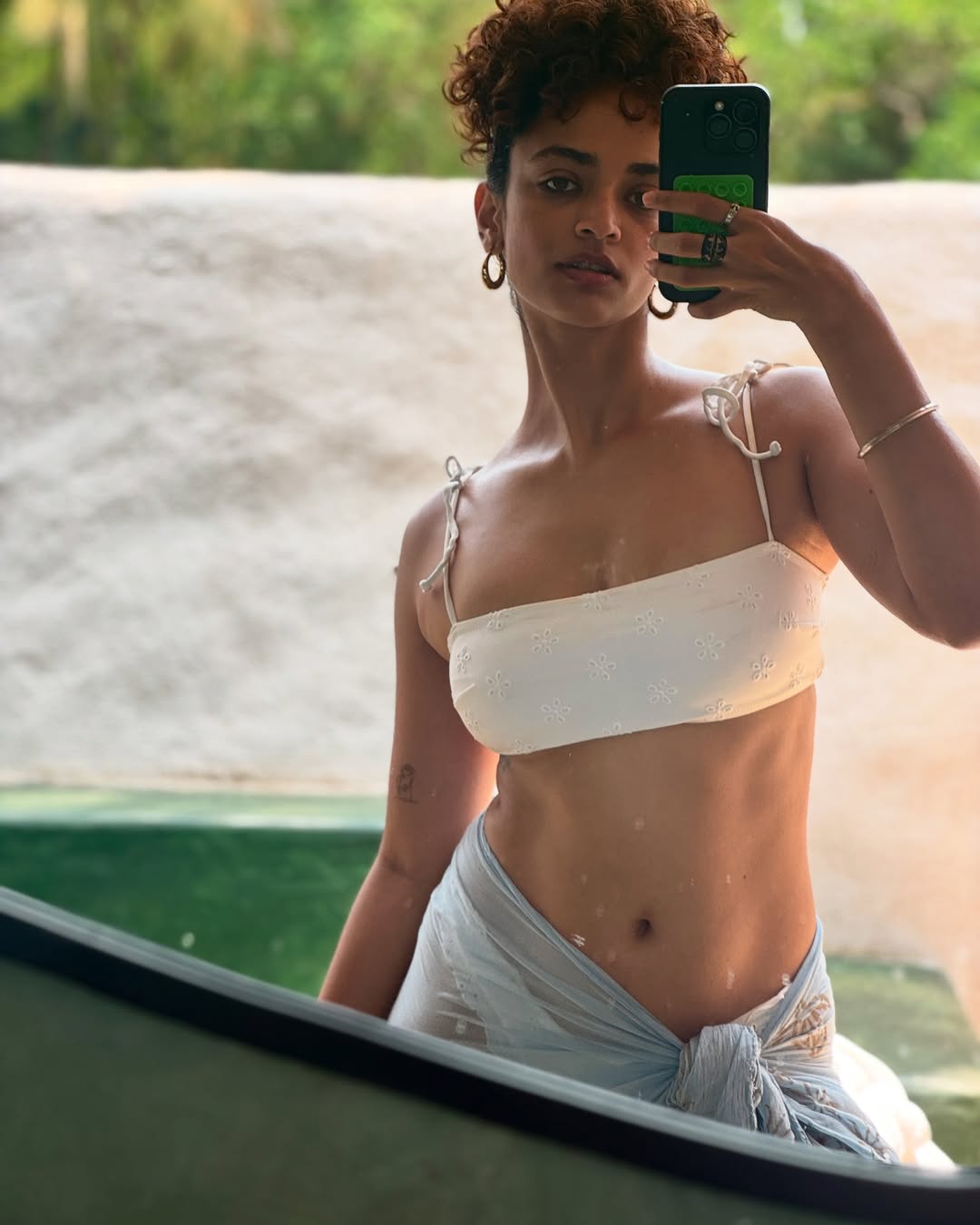 Bad Girl Anjali Sivaraman photos