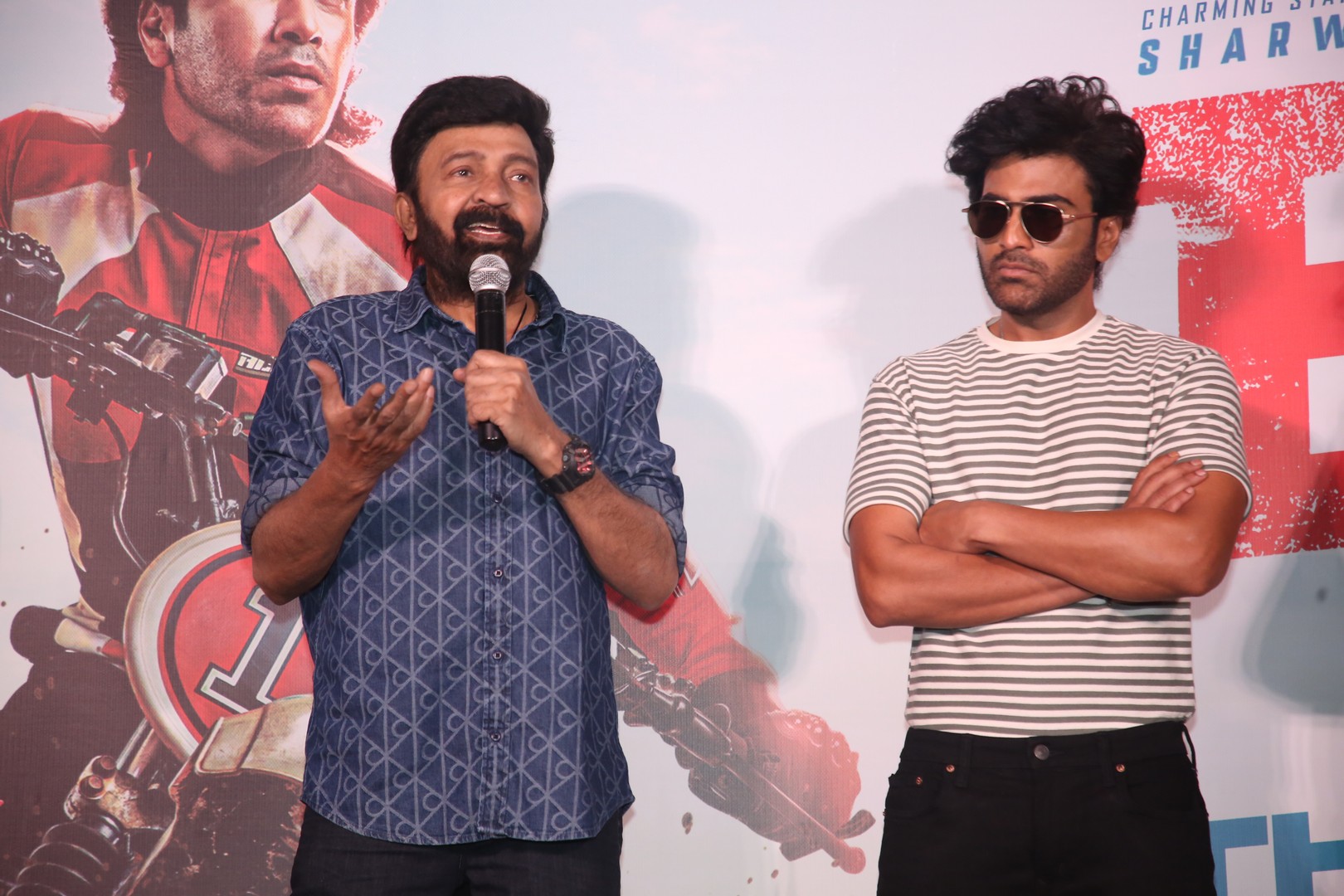 Dr Rajasekhar giving speech at Biker movie event