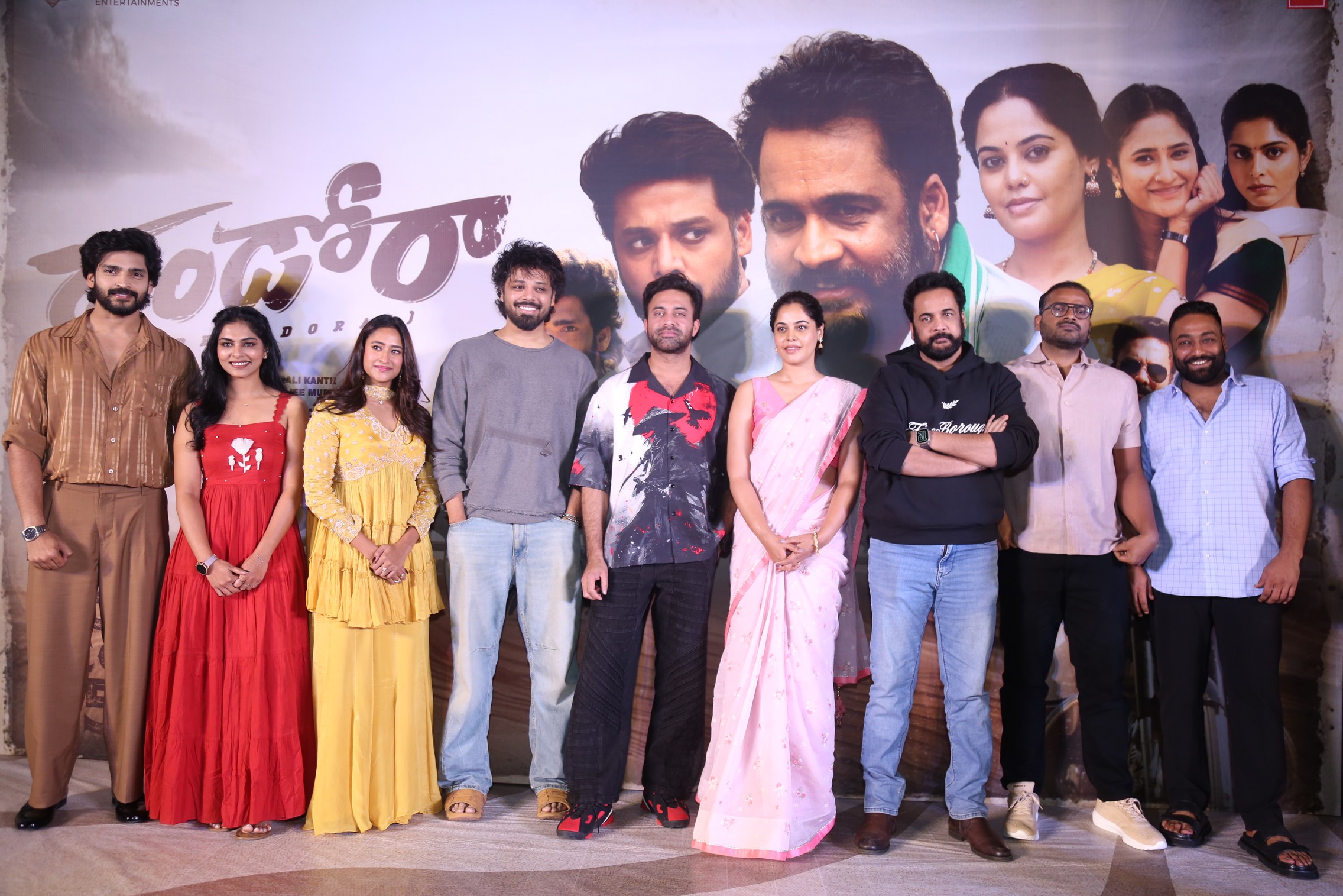 Dhandoraa team group media pose lineup