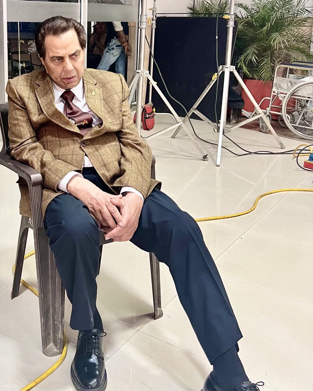 Dharmendra Returns Home After Hospital Stay