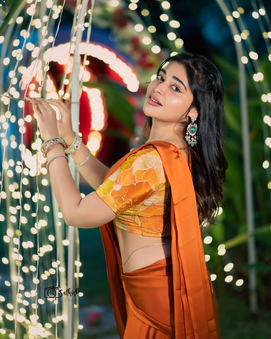Dharsha Gupta stunning in traditional look with elegant sparkle