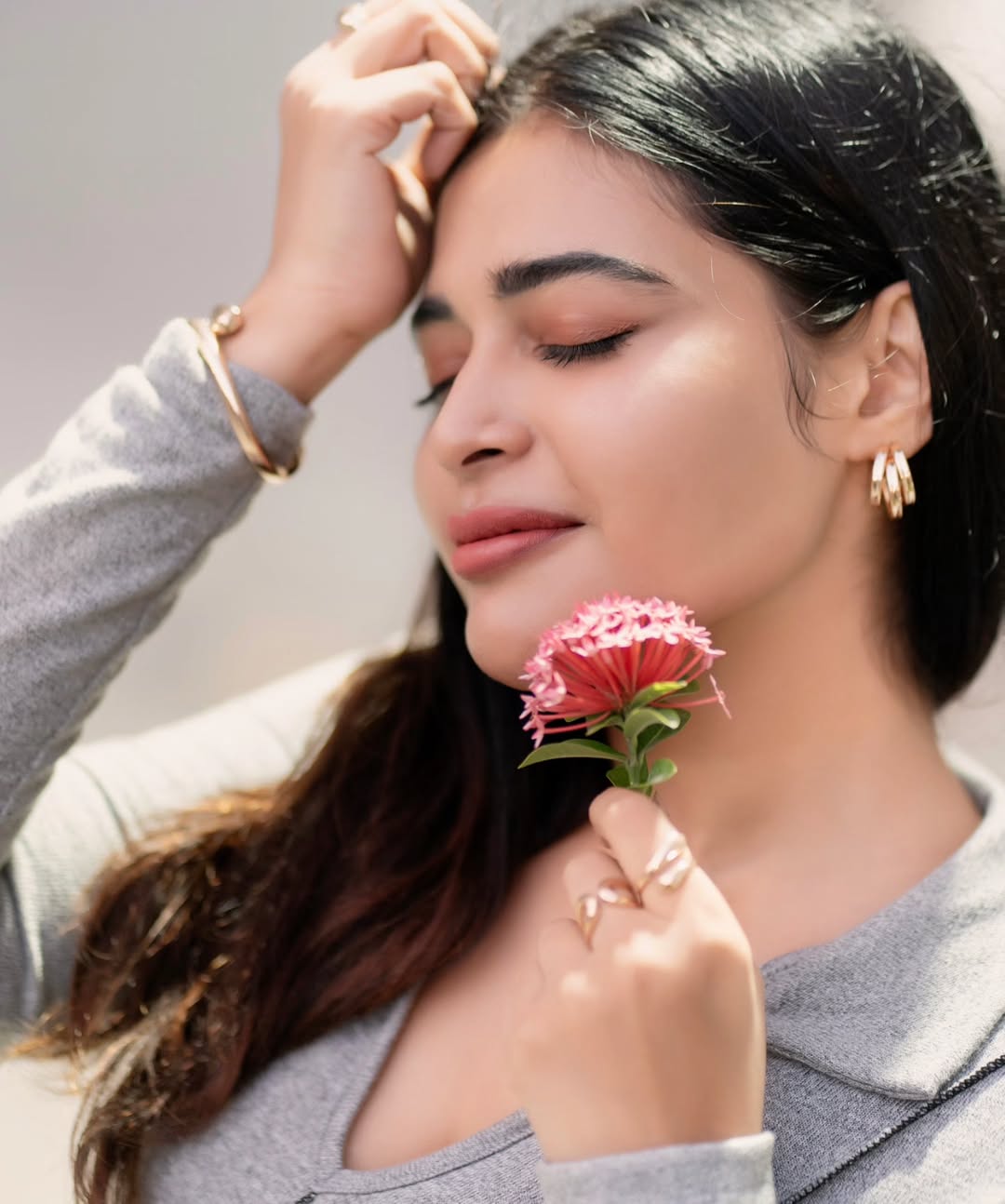 Dharsha Gupta shining with serene elegance and flower power