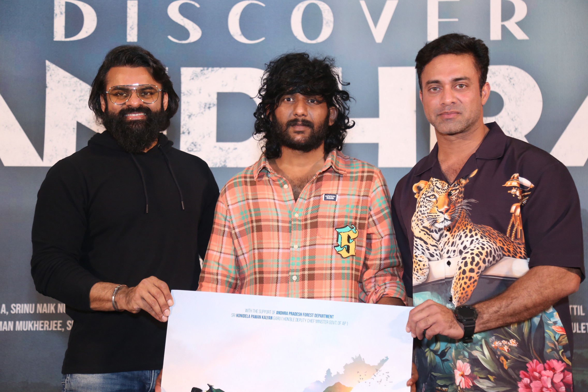 Sai Dharam Tej Srikanth Mannepuri Navdeep holding Discover Andhra poster