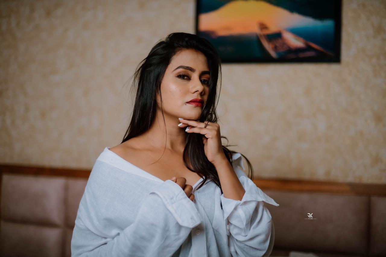 Gagana Malnad posing with confident chic playful energy