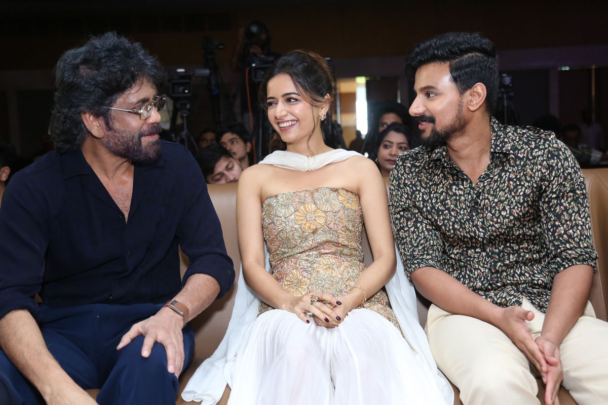 Nagarjuna Akkineni Ashika Ranganath and Dushyanth in discussion