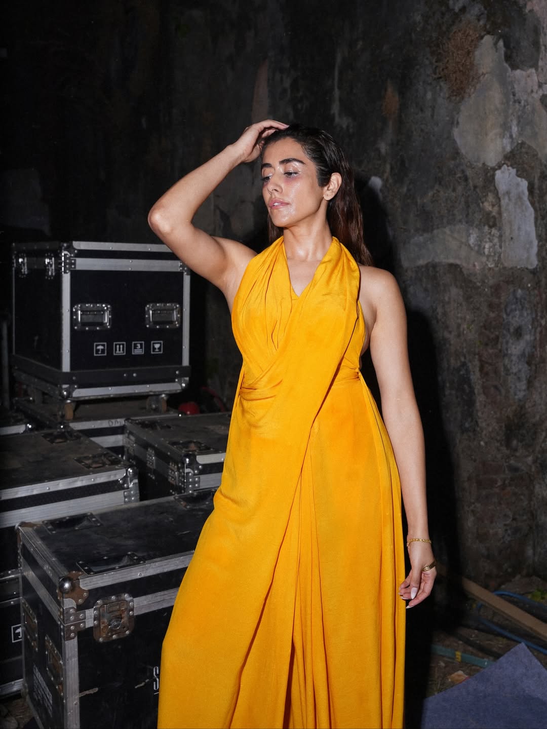 Jonita Gandhi blending bold elegance in a vibrant saree