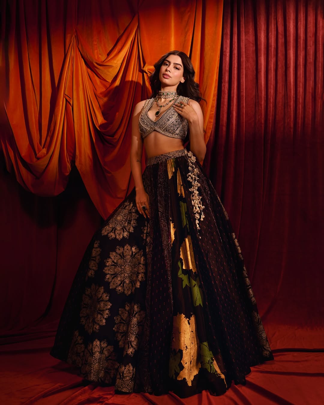 Khushi Kapoor dazzles in fusion look with sparkling flair