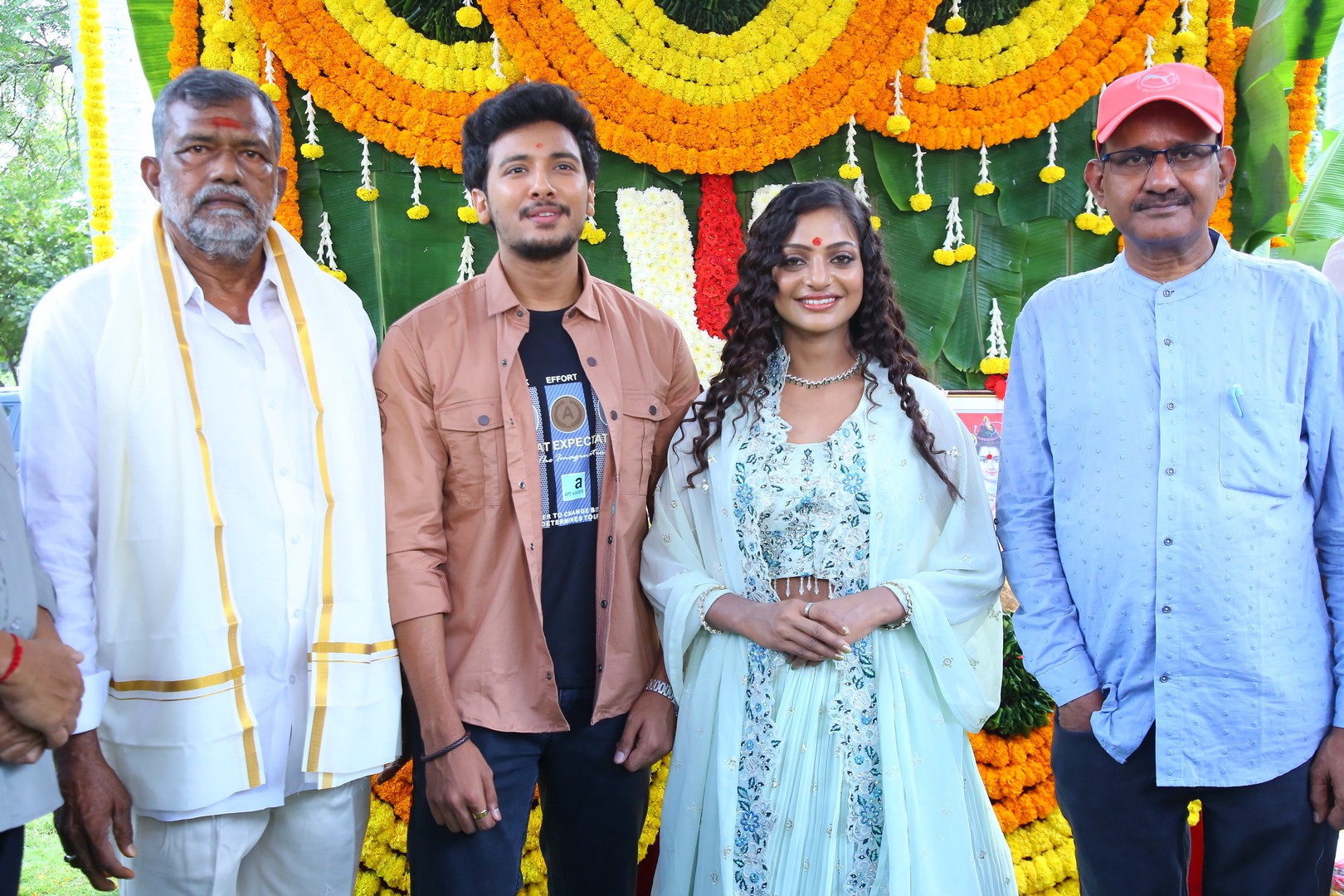Life movie pooja launch moment