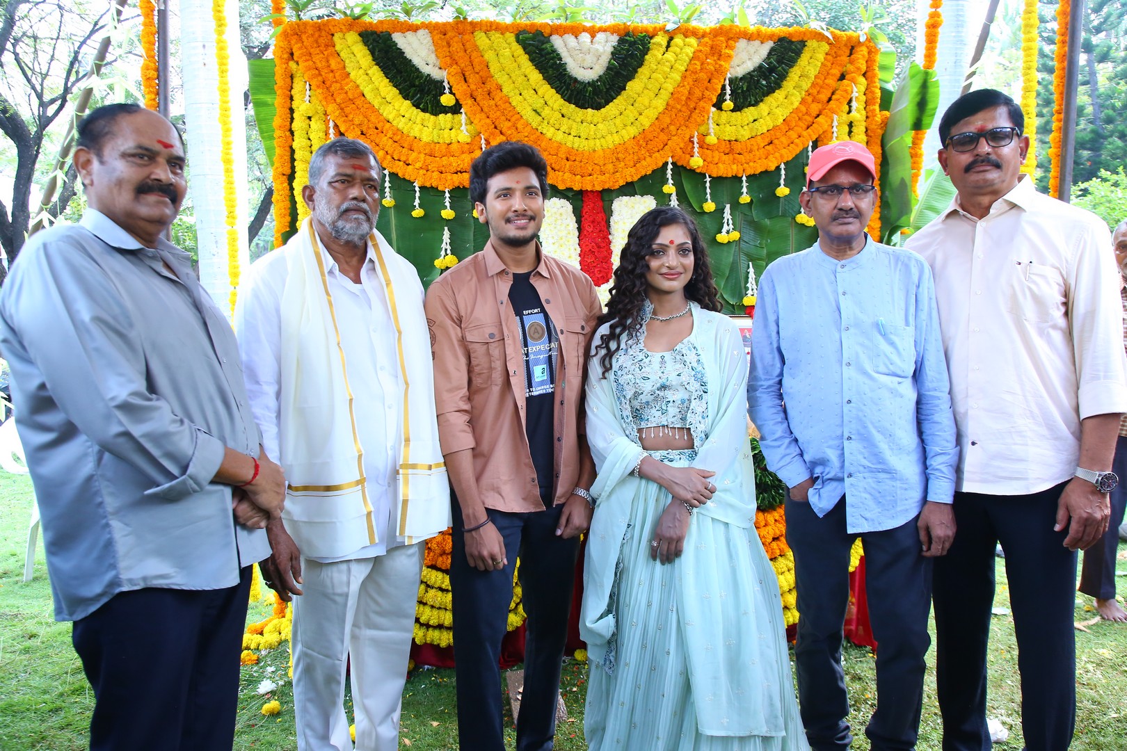 Life movie cast and crew group photo