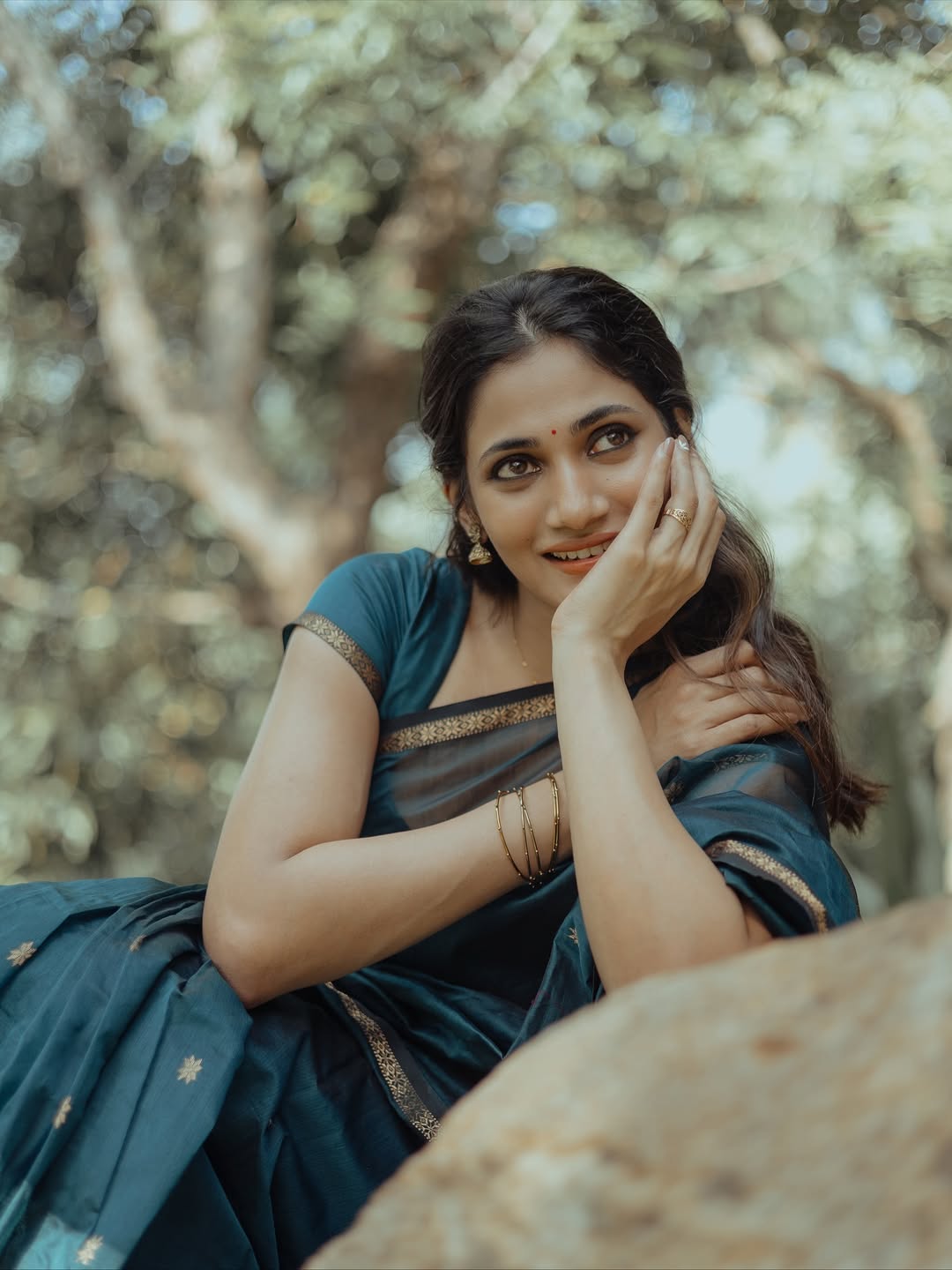 Losliya Mariyanesan mixing charm and mischief effortlessly