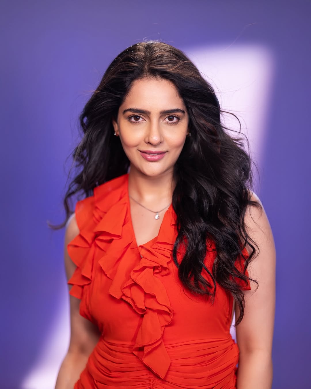 Malvi Malhotra captivating effortlessly in red glamour