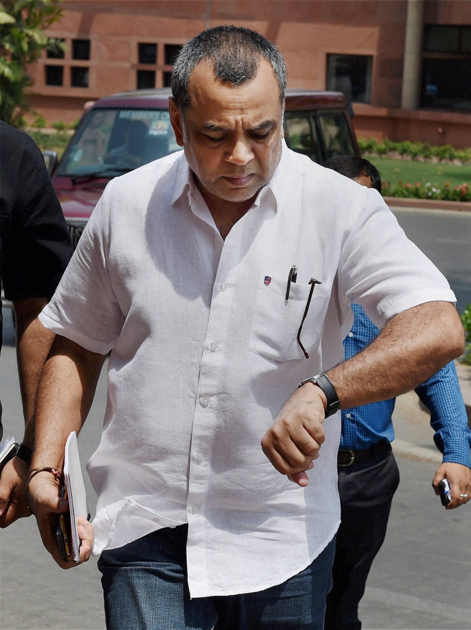 “It Happens at the Oscars Too,” Says Rawal