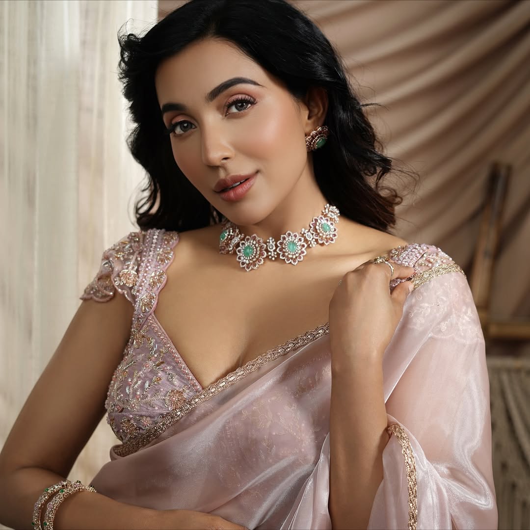 Parvati Nair radiates elegance with a modern twist