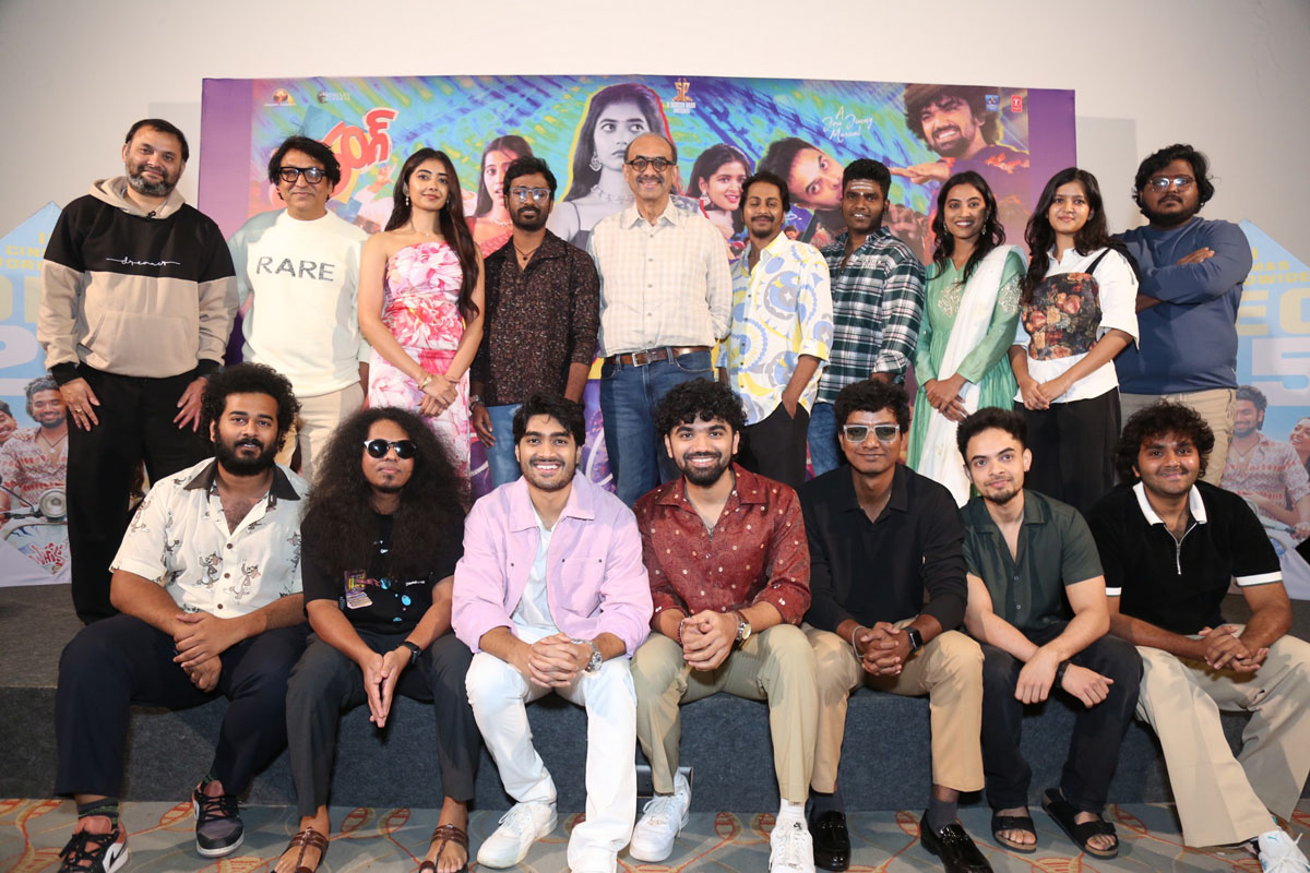 Patang team group photo with cast and crew