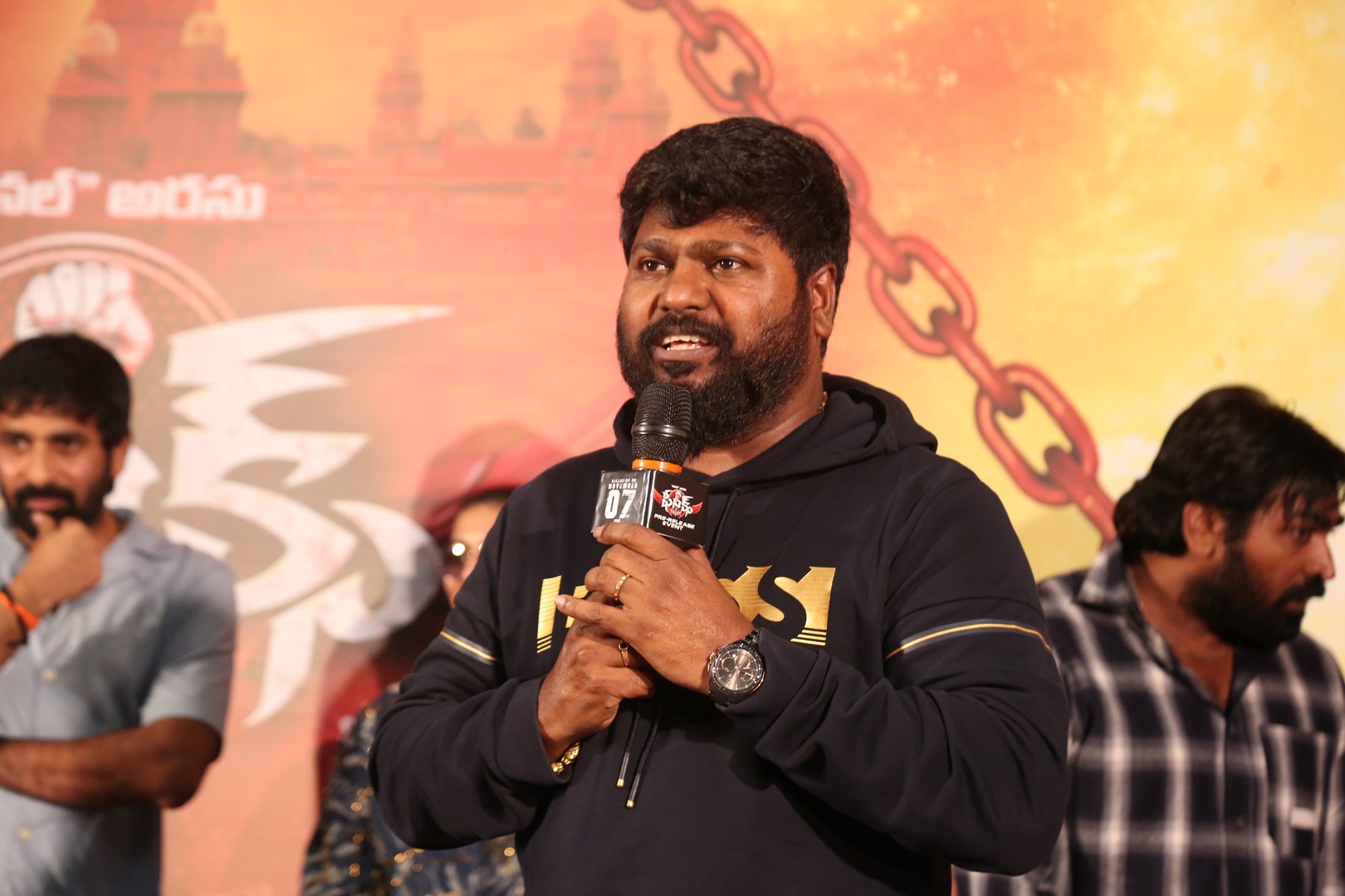 Director Anal Arasu giving a speech