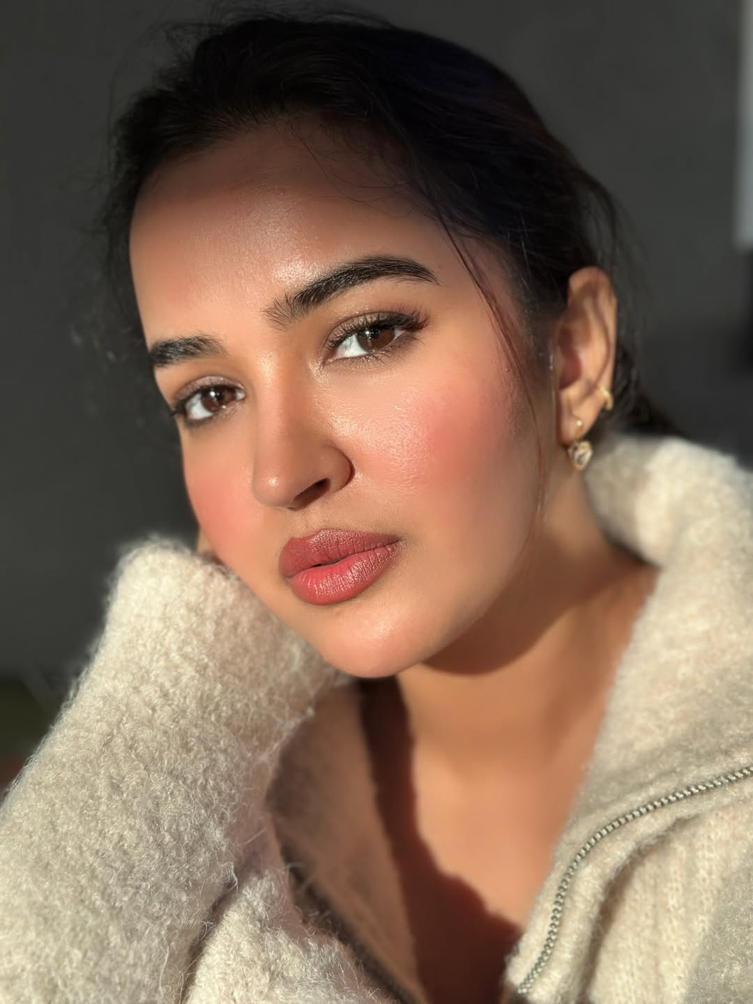 Pujita Ponnada serving elegance with subtle sparkle