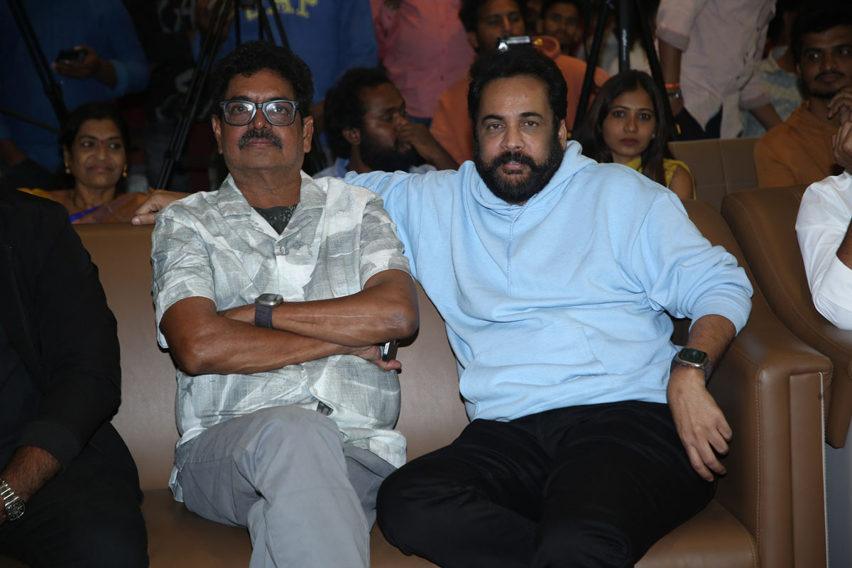 Shivaji Raja and Sivaji seated together