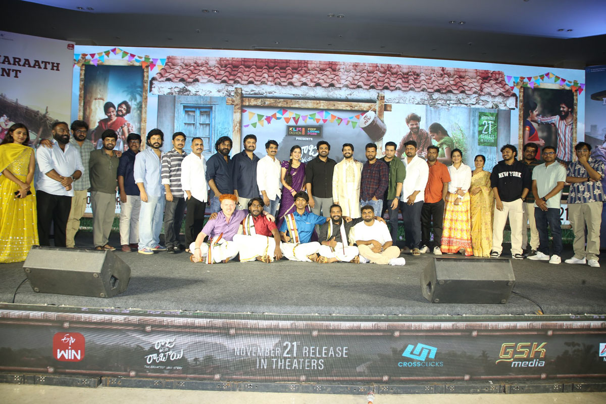 Full star cast and crew posing