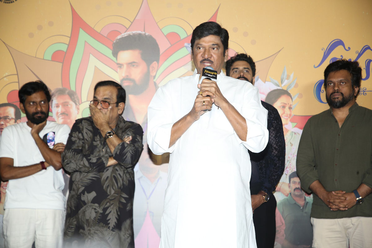 Rajendra Prasad giving speech at event