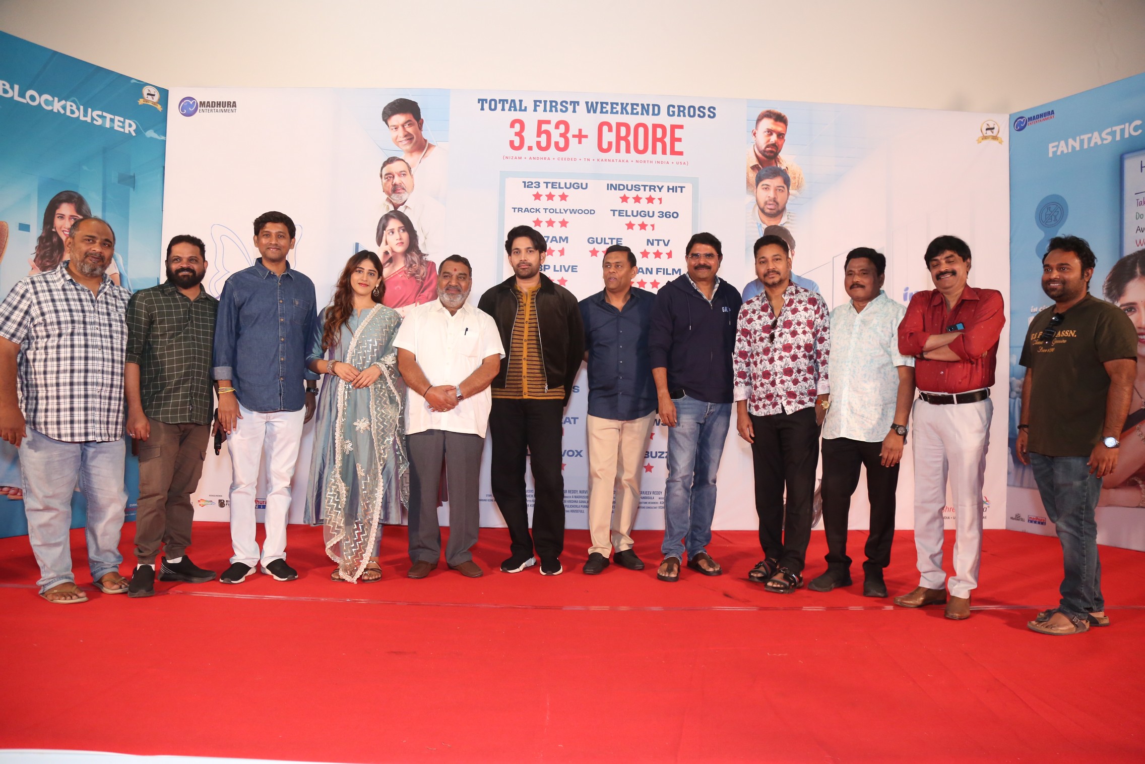 Vikranth Reddy with full team posing