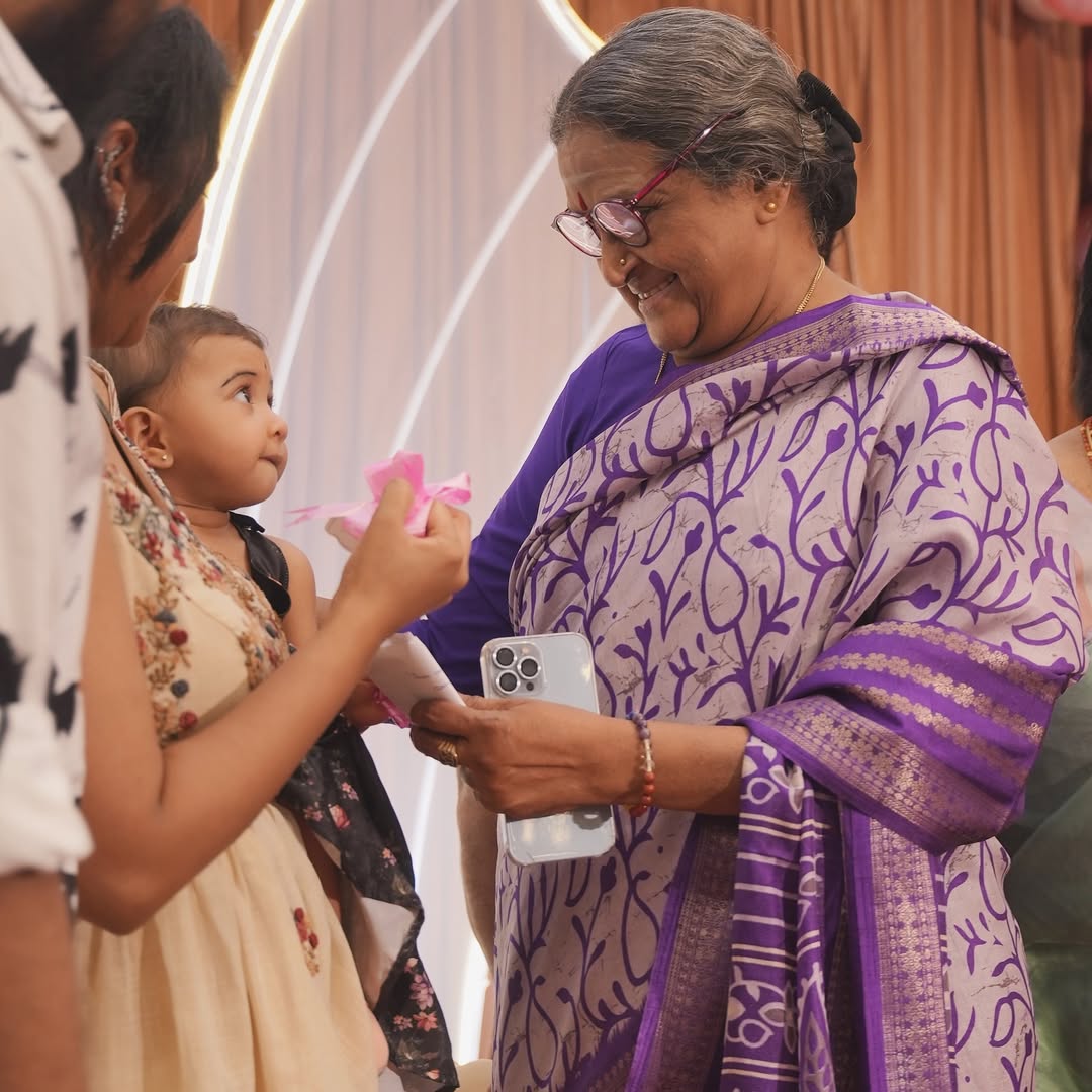 Iswarya Bhaskar daughter birthday photos