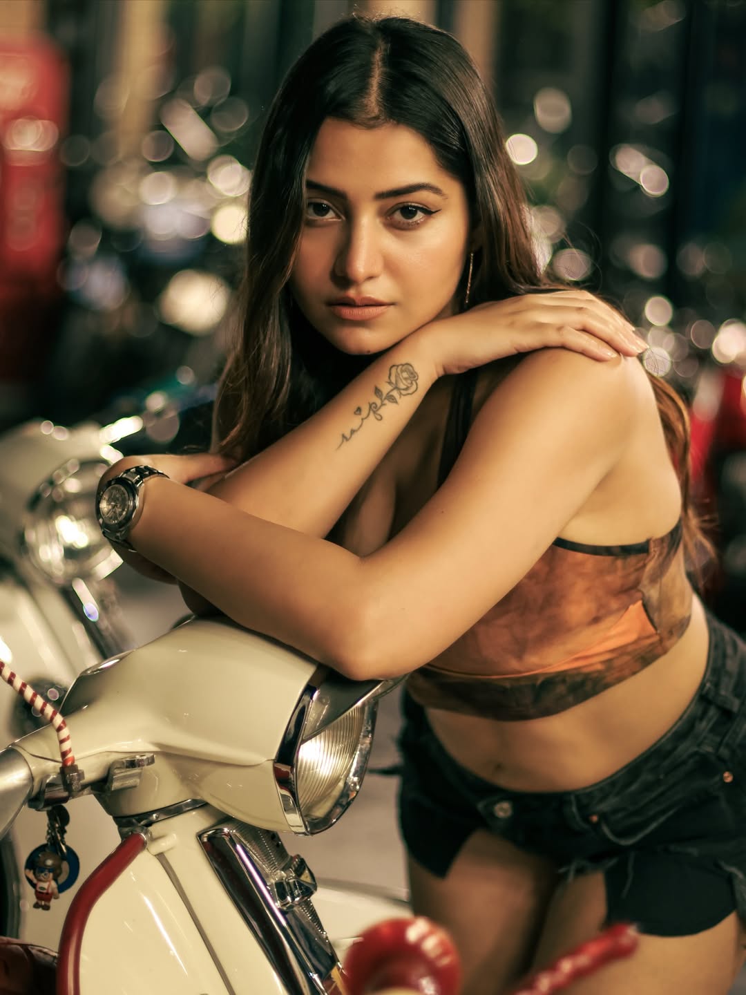 Hair & Makeup: Natural Beauty With a Touch of Drama