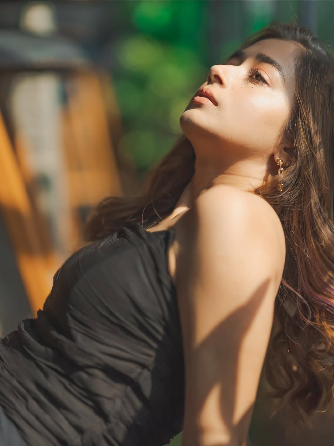 Tina Datta exudes high-voltage glamour with fearless charm