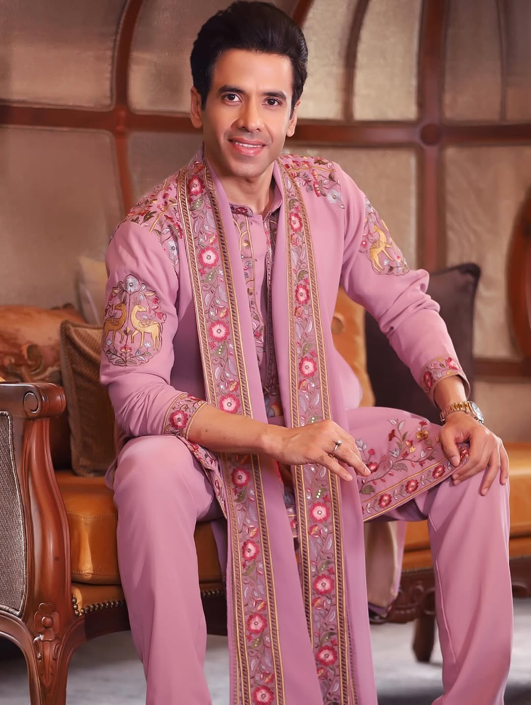 The Digital Leap & Evolving Stardom