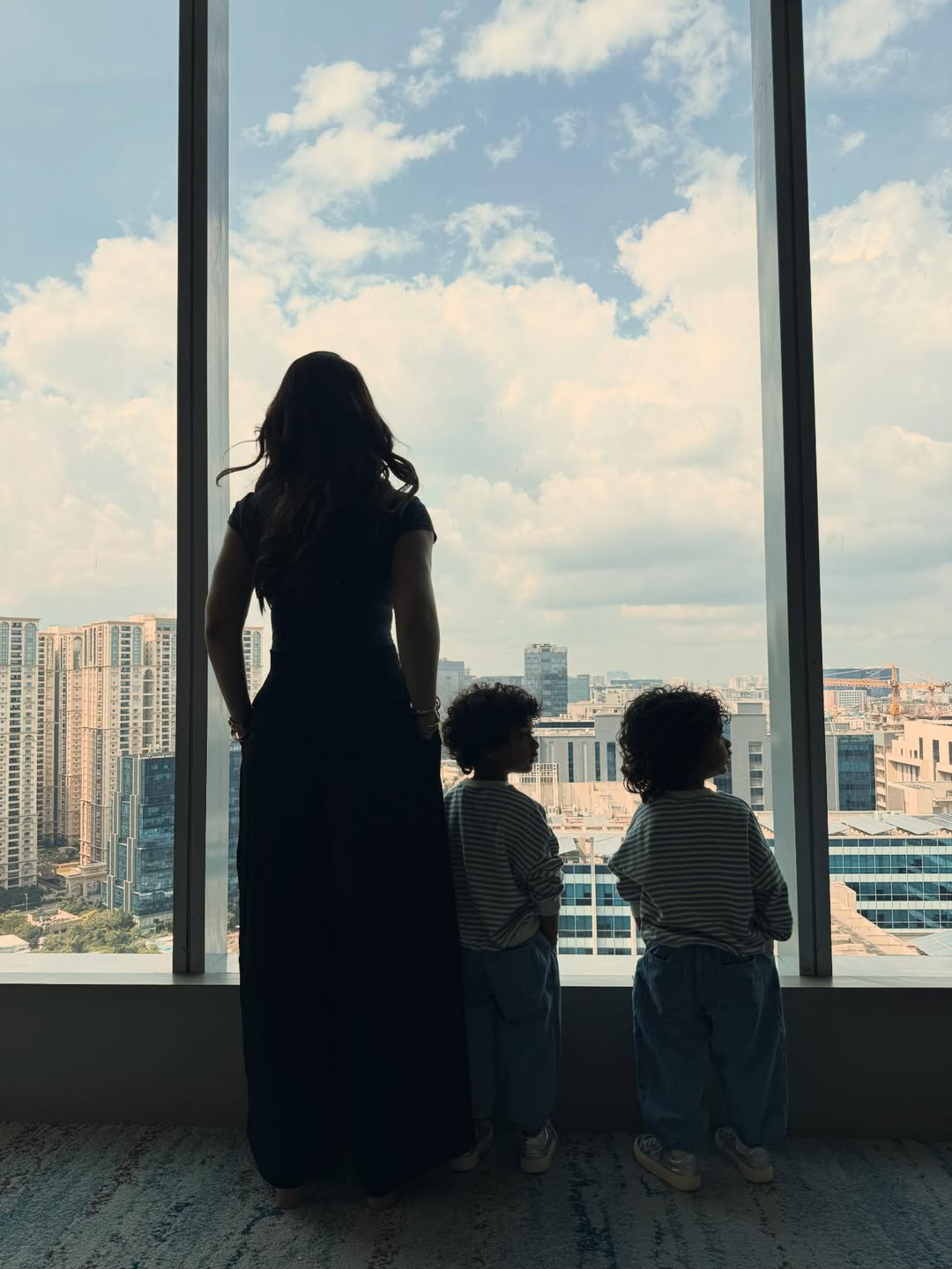 Actress Nayanthara and Director Vignesh Shivan The Best 10 Photos 2025 With Family