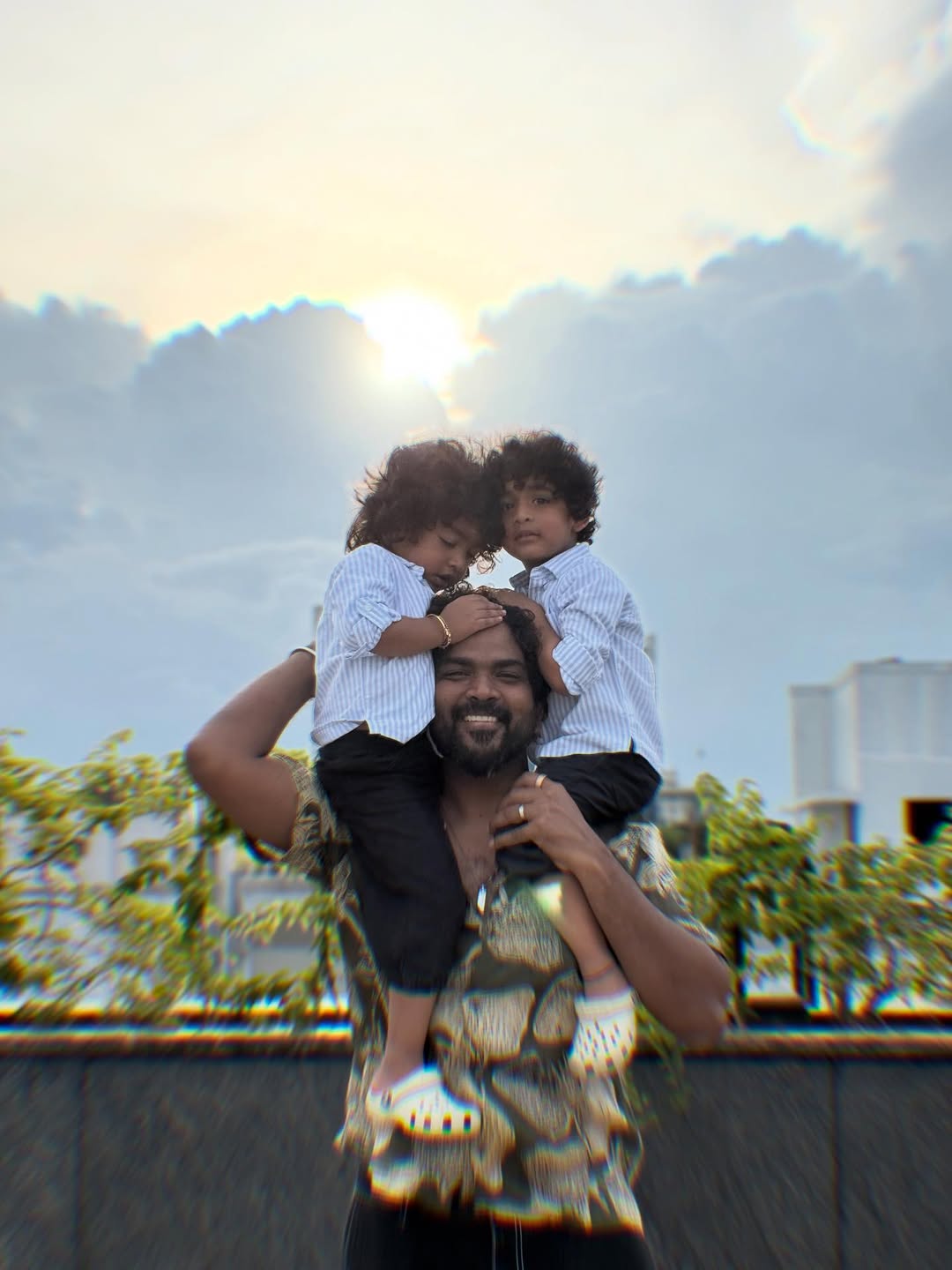 Actress Nayanthara and Director Vignesh Shivan The Best 10 Photos 2025 With Family