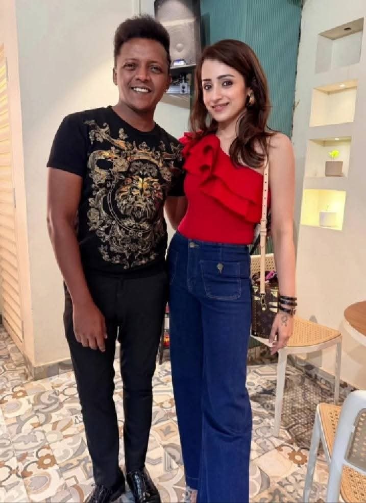 Actress Trisha Enjoys Christmas Celebration with Close Friends and Designer Sydney