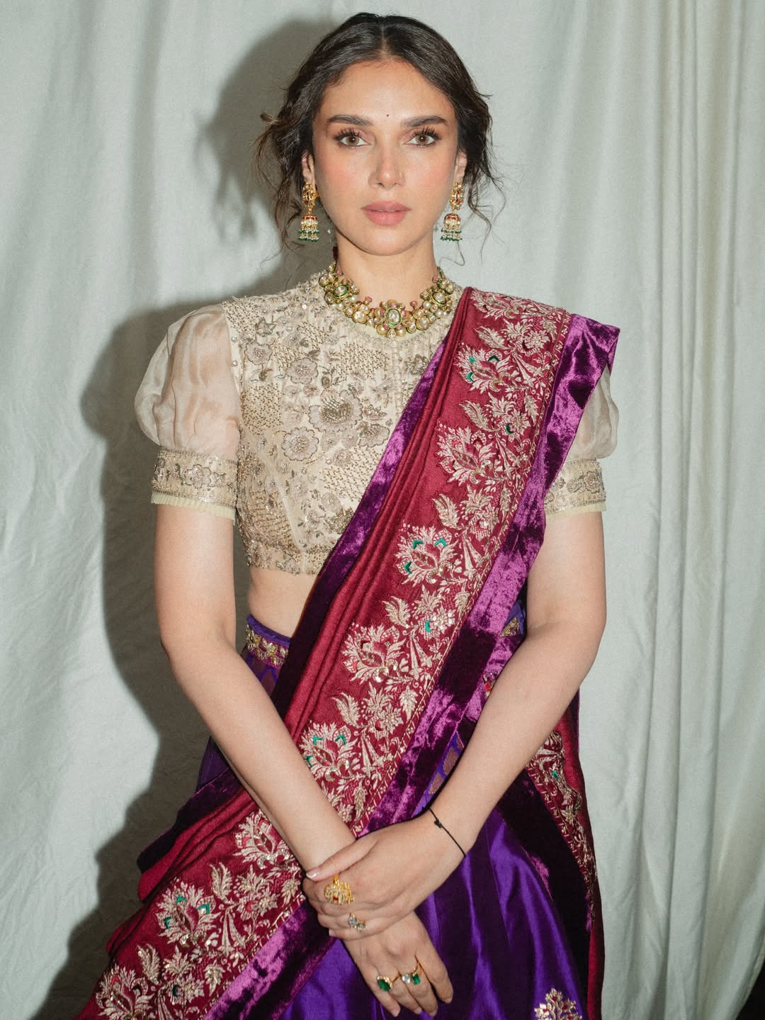 Aditi Rao Hydari looking stunning in embroidered saree look