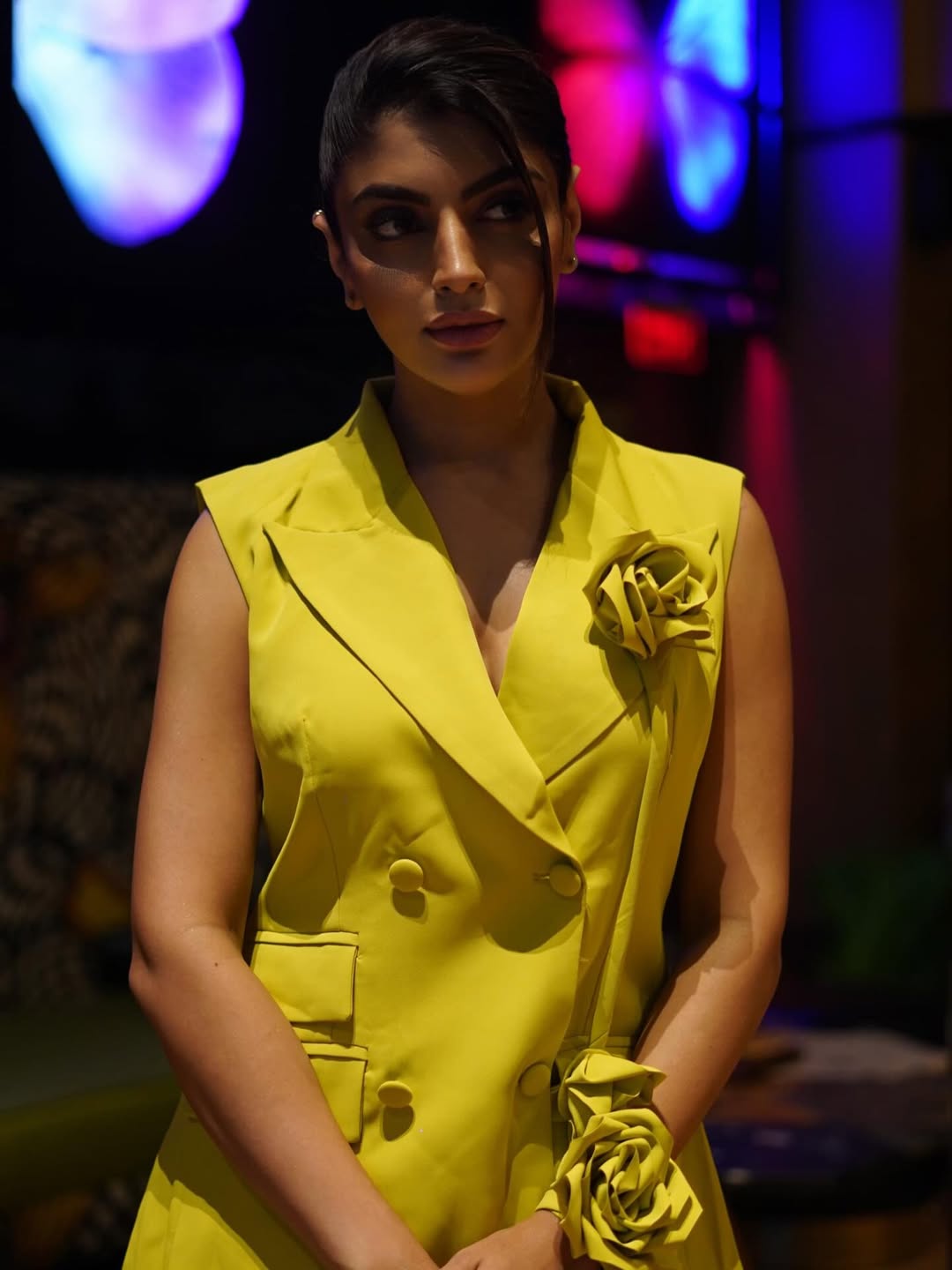Akanksha Puri stunning in bright yellow sass