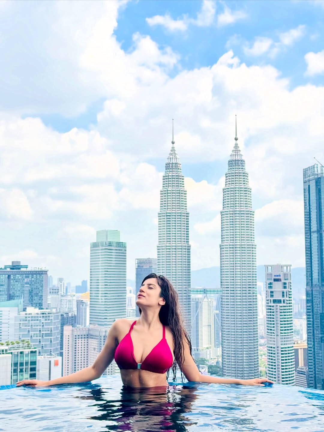 A Visual Story of Empowerment and Elegance