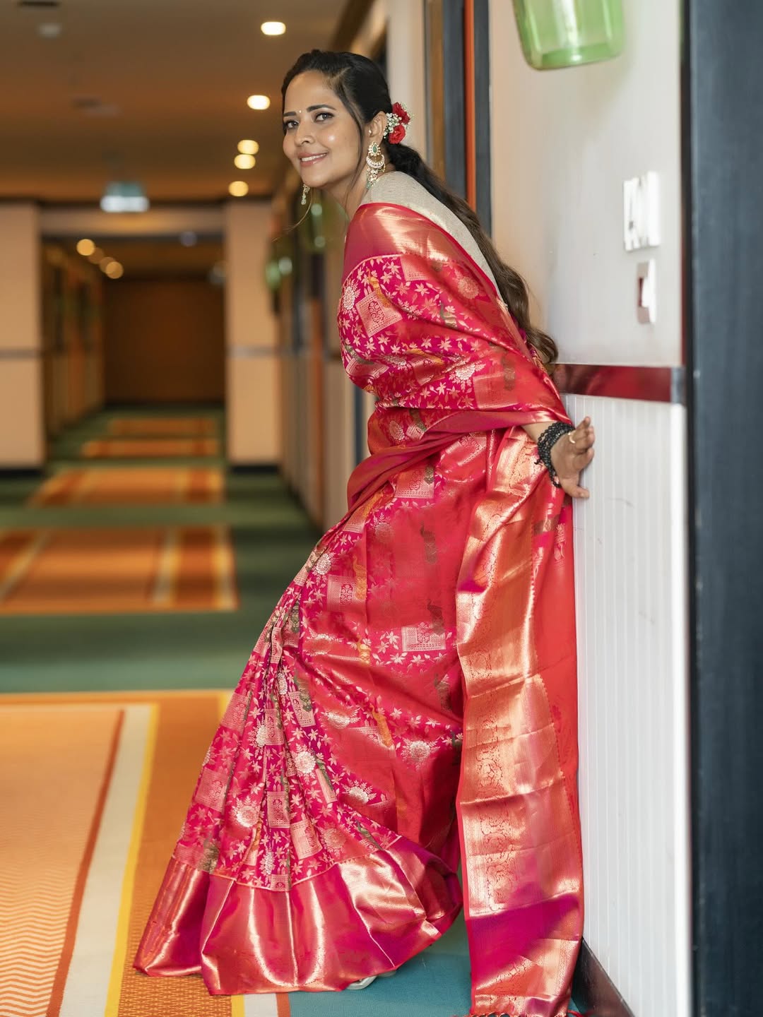 Anasuya Bharadwaj stunning in elegant saree with charm