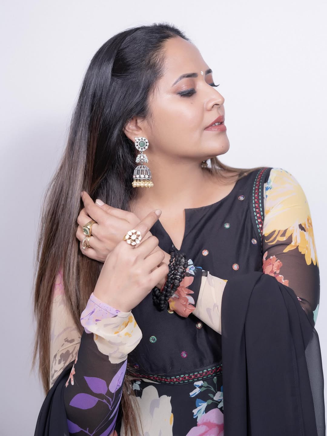 Anasuya Bharadwaj classy look with sparkling sass