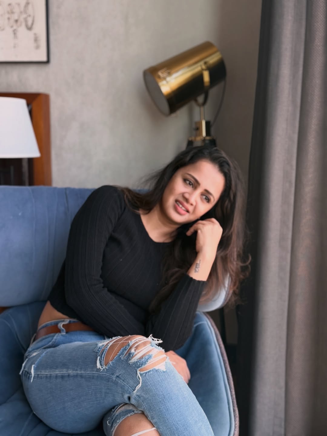 Anjana Rangan rocking casual black top and jeans
