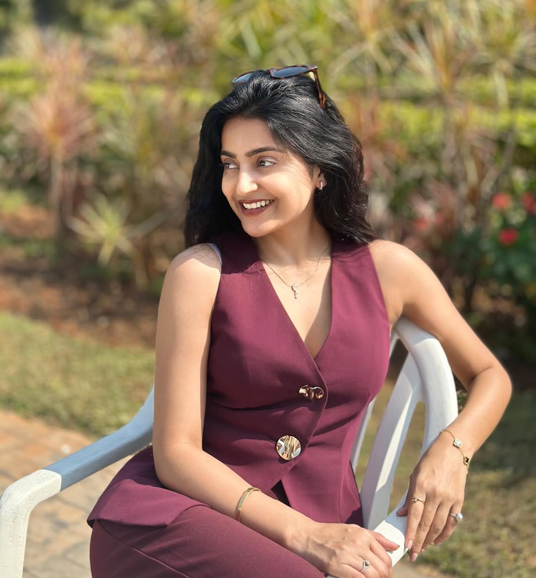 Avantika Mishra poised maroon ensemble with charm