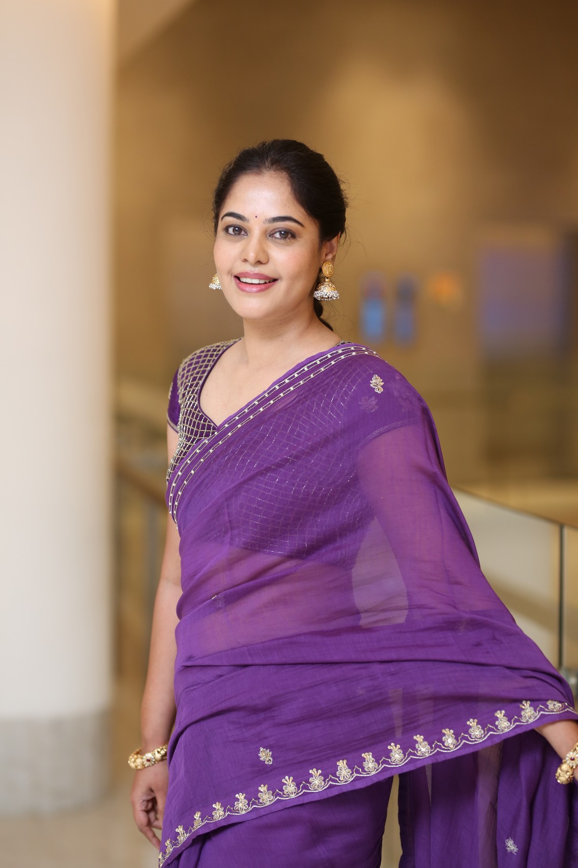 Bindu Madhavi blending elegance and charm in purple look