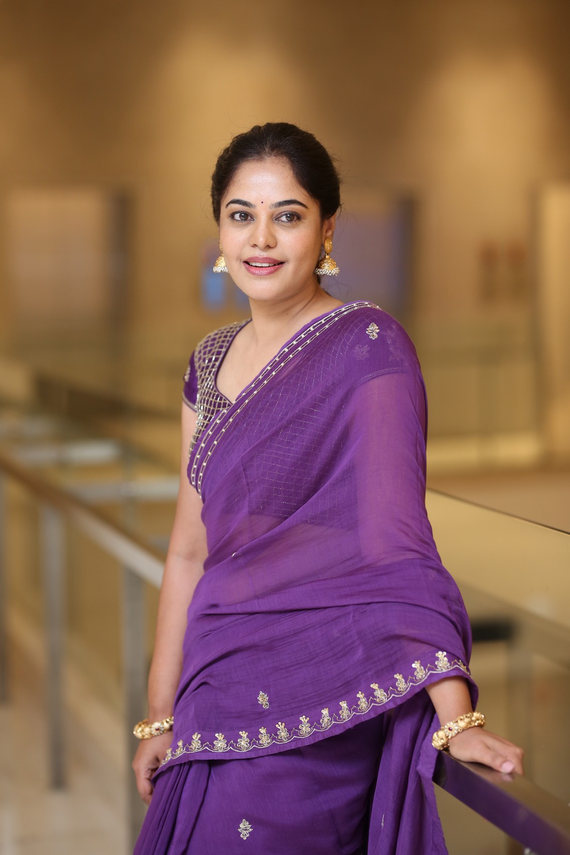 Bindu Madhavi captivating in violet silk saree style