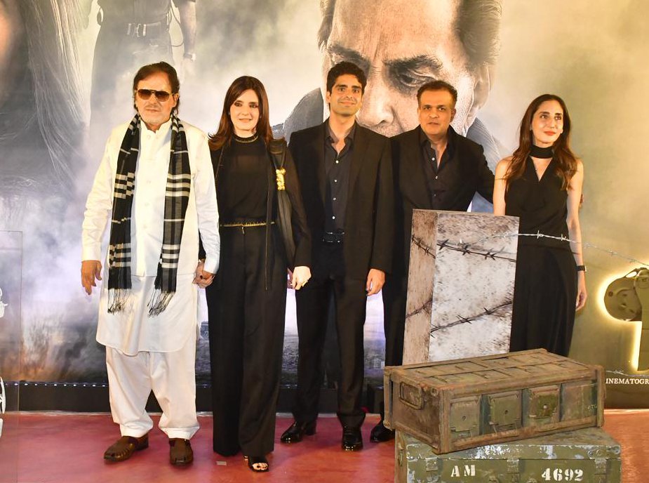 Sanjay Khan at Ikkis screening