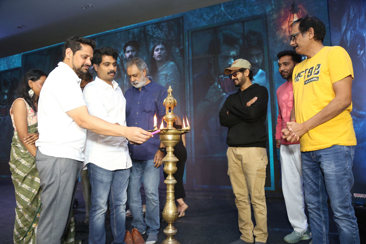 Vamsi Nandipati and Bunny Vasu lighting diya