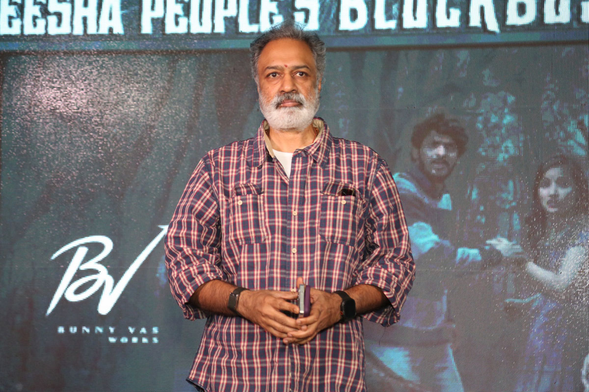 Producer K L Damodar Prasad candid moment