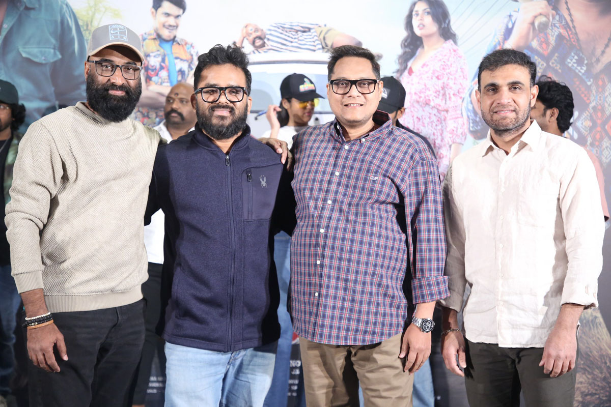 Gurram Paapi Reddy producer director pose