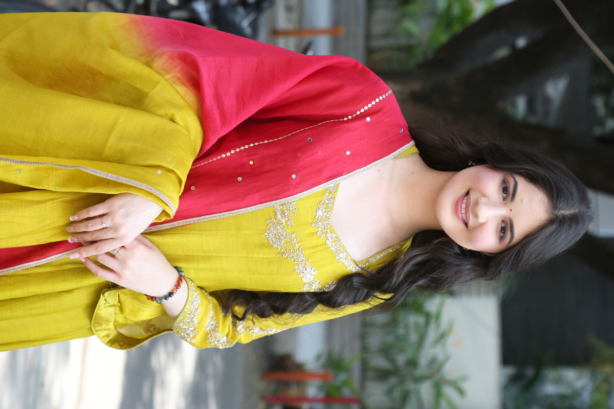 Harshaali Malhotra rocking vibrant traditional style with charm
