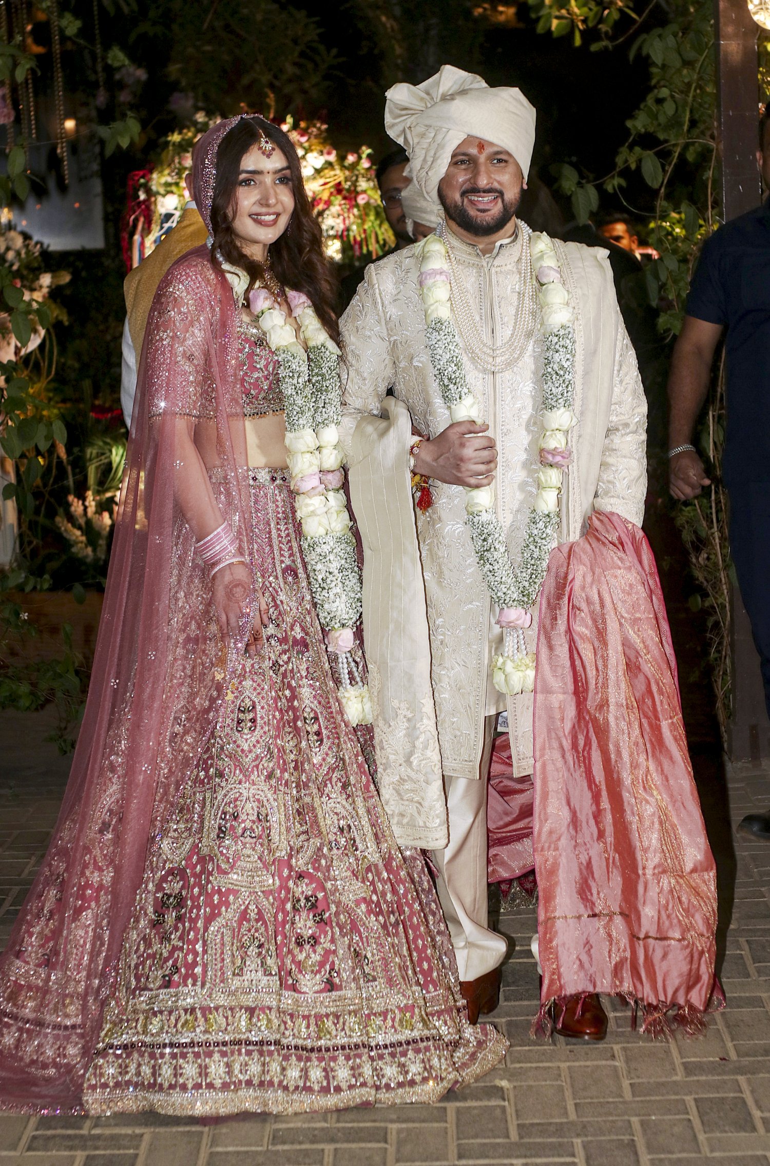 Who Is Eshaan Roshan?