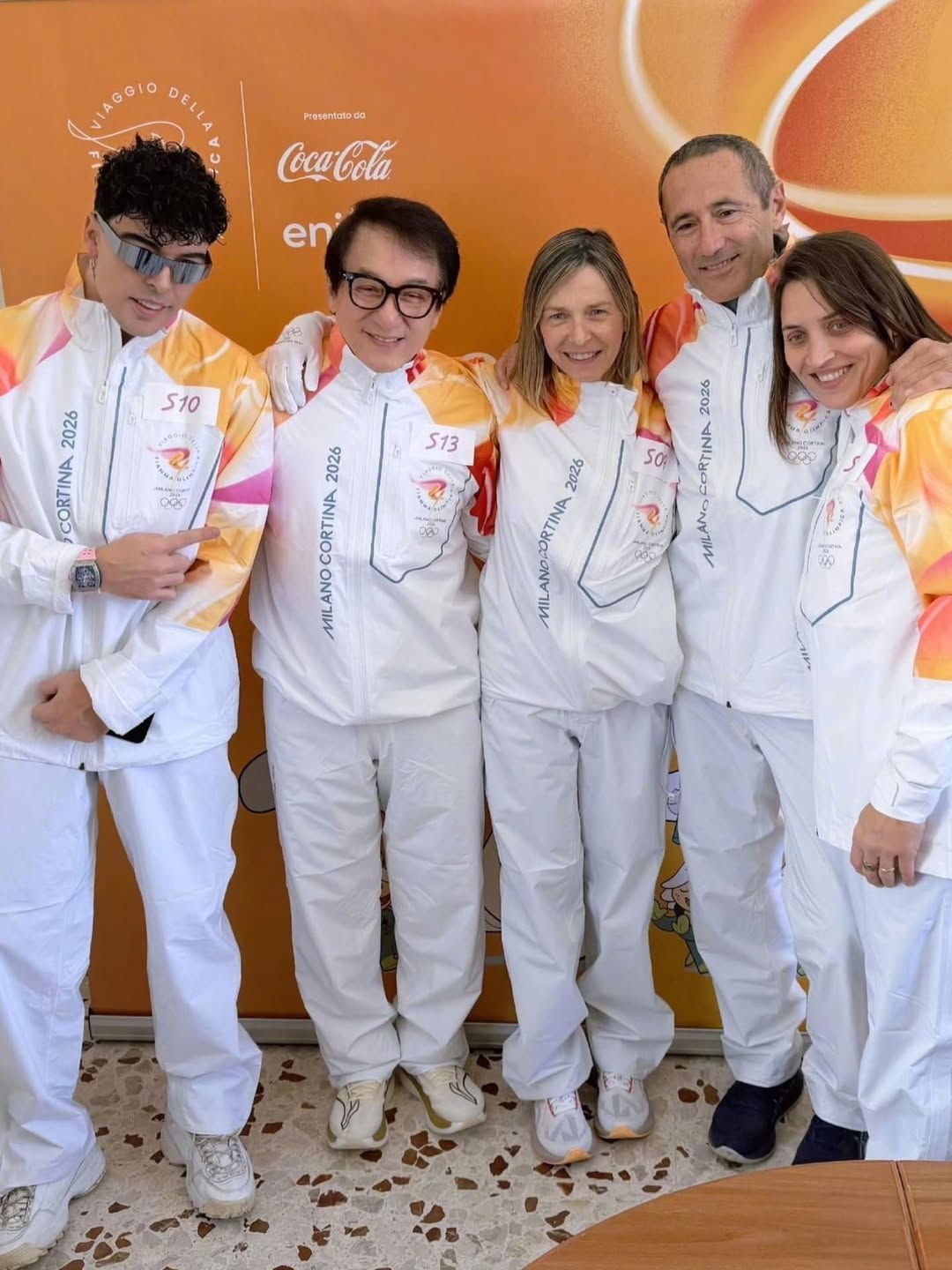 Jackie Chan Olympic Torch Photos