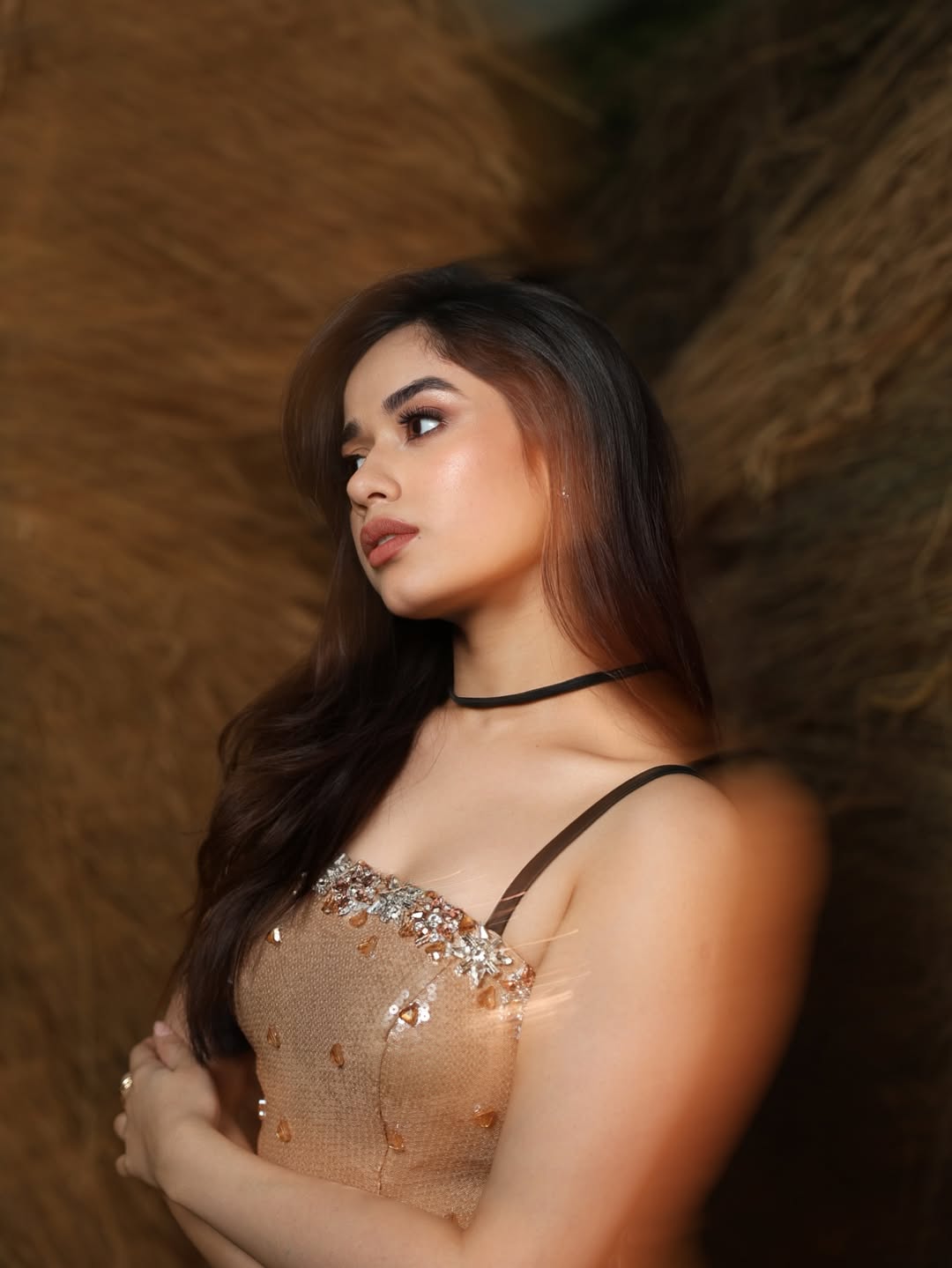 Jannat Zubair showcasing sparkling style with sophistication